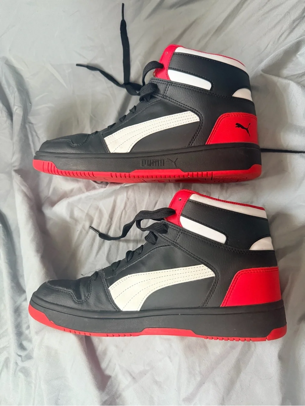 Puma Black White Red High-Top Athletic Shoes